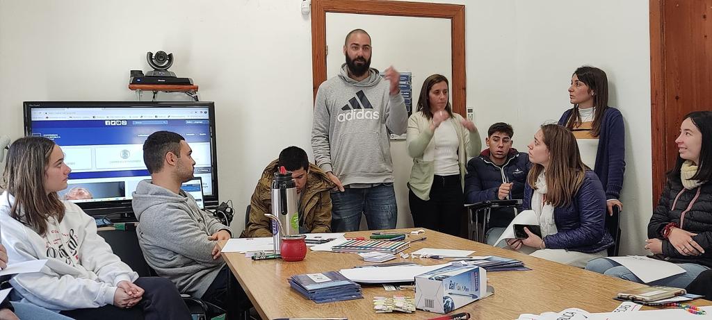 Visita estudiantes Palmitas y Fray Bentos 2022 2